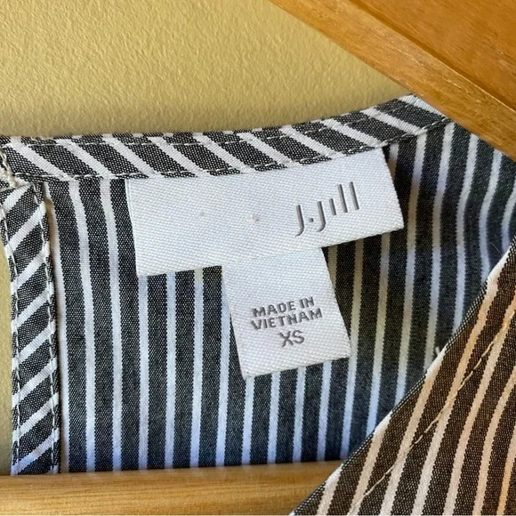 J. Jill Top Women's XS Gray White Striped Tie Front 3/4 Sleeves Casual Top - Picture 4 of 11